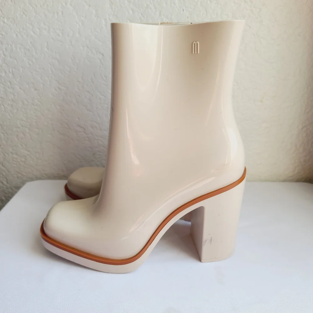 Melissa Classic Cream Ankle Boots Size 7 - Picture 2 of 12